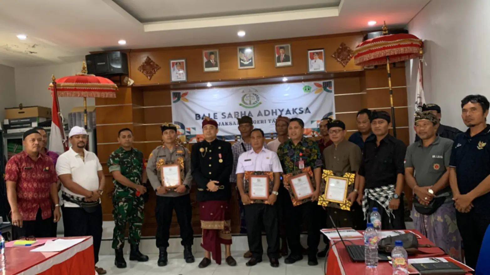 Desa Pandak Bandung Fasilitasi Rapat Dengar Pendapat Bersama Komite I DPD RI dalam Upaya Penyelesaian Pengaduan Masyarakat